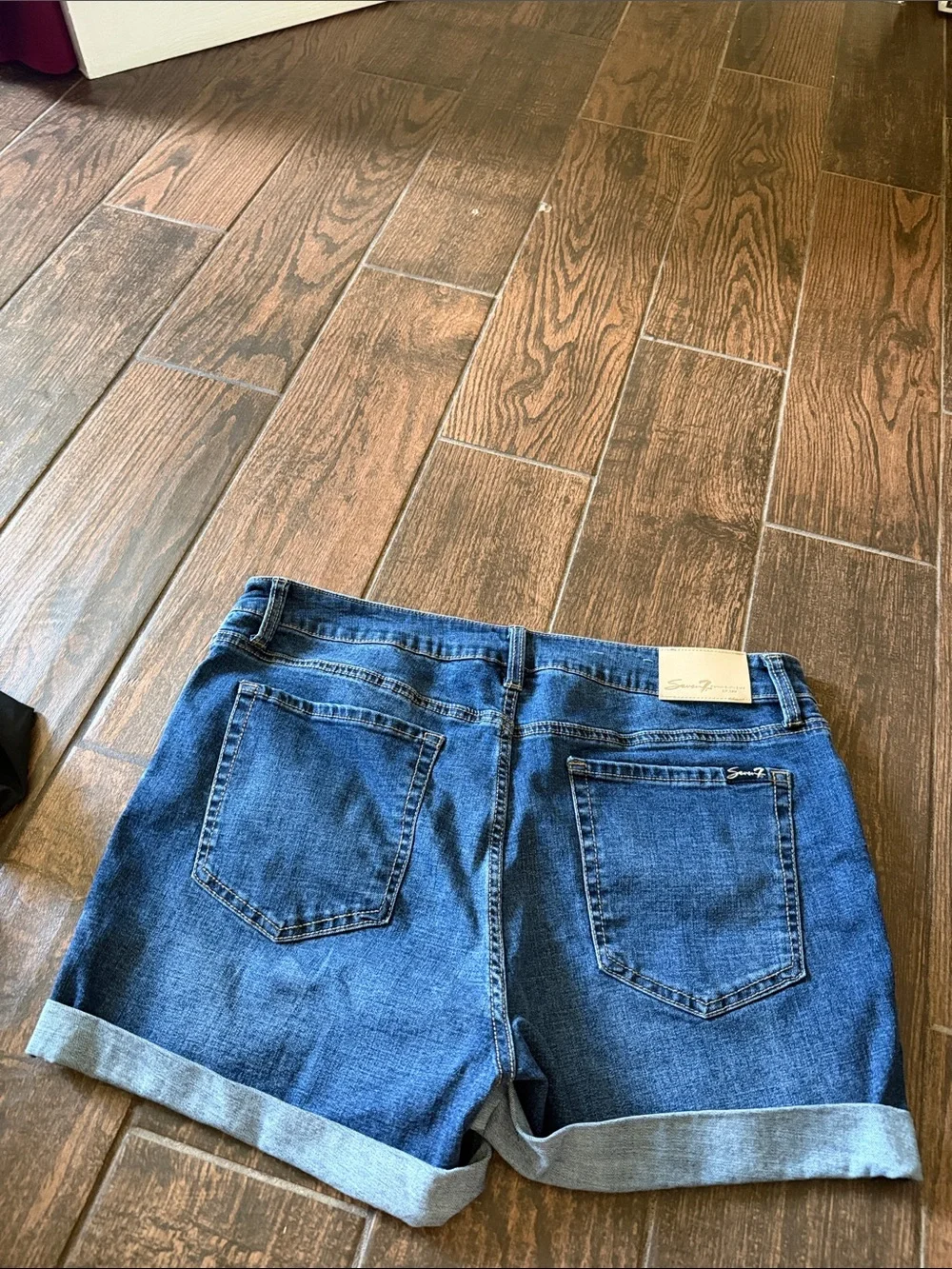 Seven7 Dark Blue Rolled-Cuff Denim Shorts - Picture 3 of 3